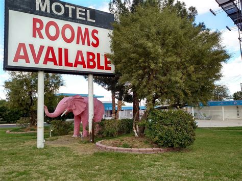 Diamond Inn .